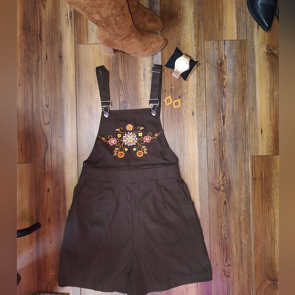 Embroidered Brown Women's Shorts